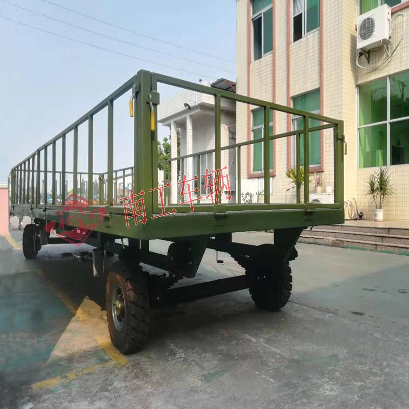 5吨护栏赢博(中国) 全挂底盘拖车 军绿色