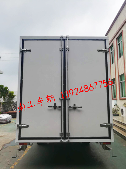 1.5吨白色厢式赢博(中国)2I.jpg
