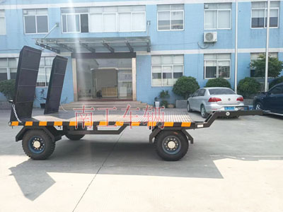 3吨带爬梯工业牵引赢博(中国)4I.jpg