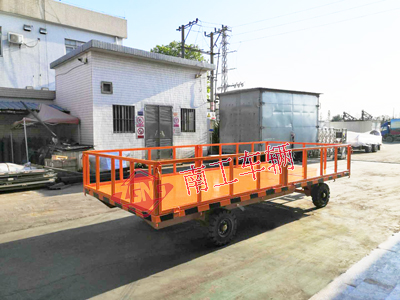 5吨护栏型赢博(中国) 全挂车3I.jpg