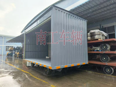 10吨箱式赢博(中国)两侧带卷帘门1I.jpg