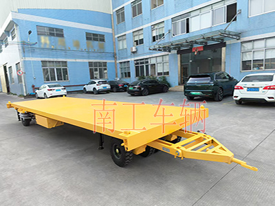 10吨赢博(中国)带液压支腿伸缩梯工具车3I.jpg