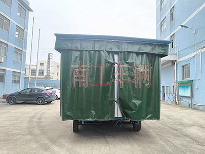 5吨雨篷拖车 牵引赢博(中国)3I.jpg